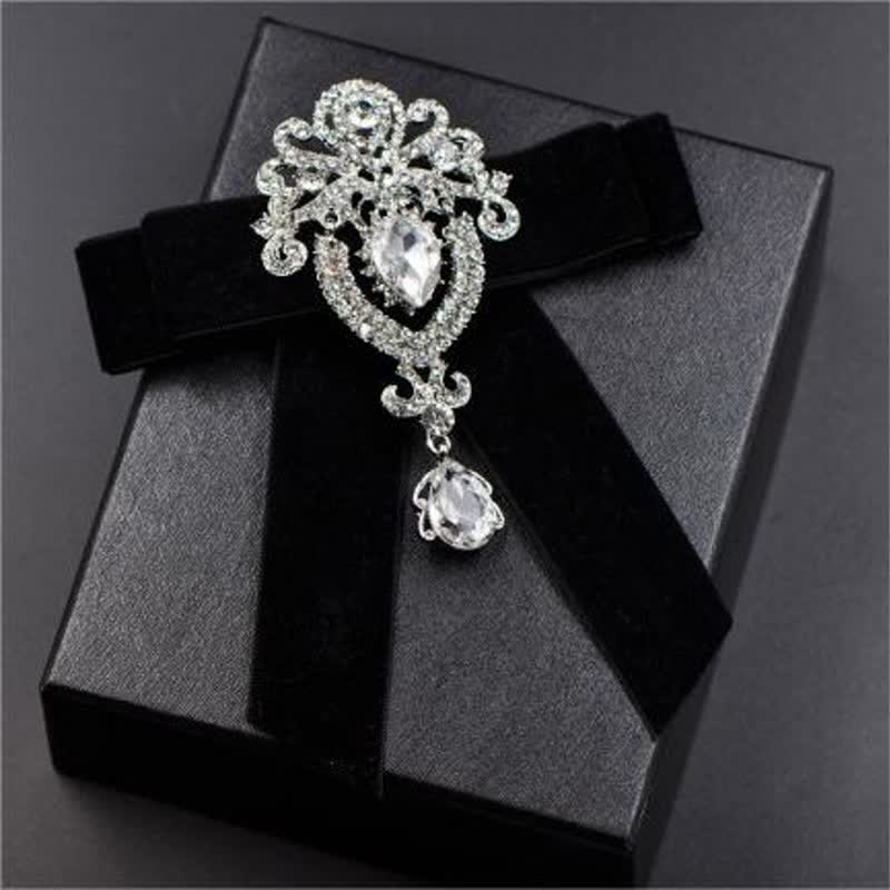 2Pcs Royal Rhinestone Brooch Velvet Bow Tie Set - Image 9