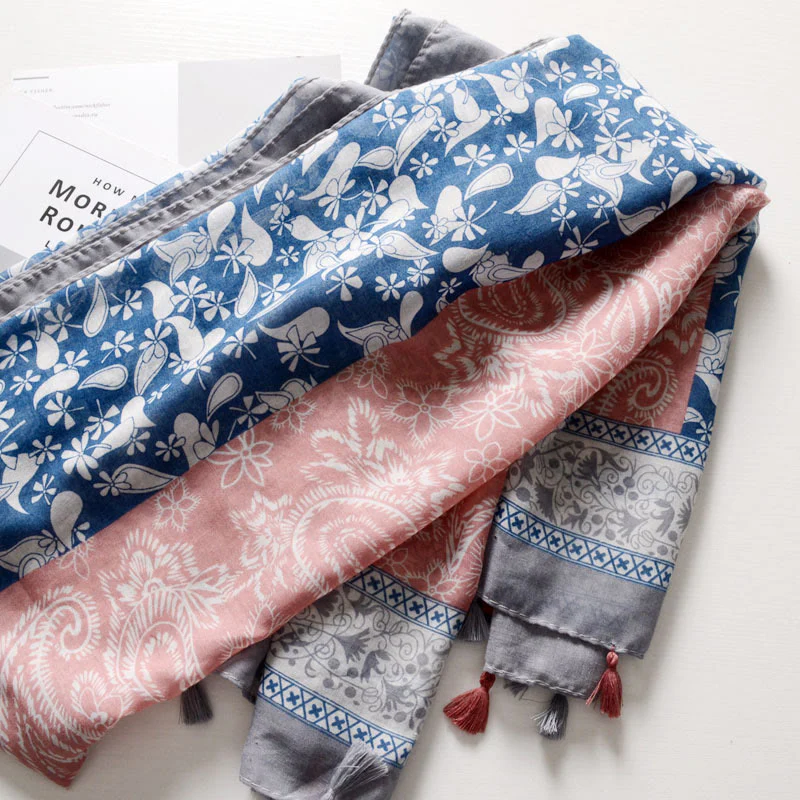 Bohemian Style Cashew Print Color Blocked Scarf - Image 4