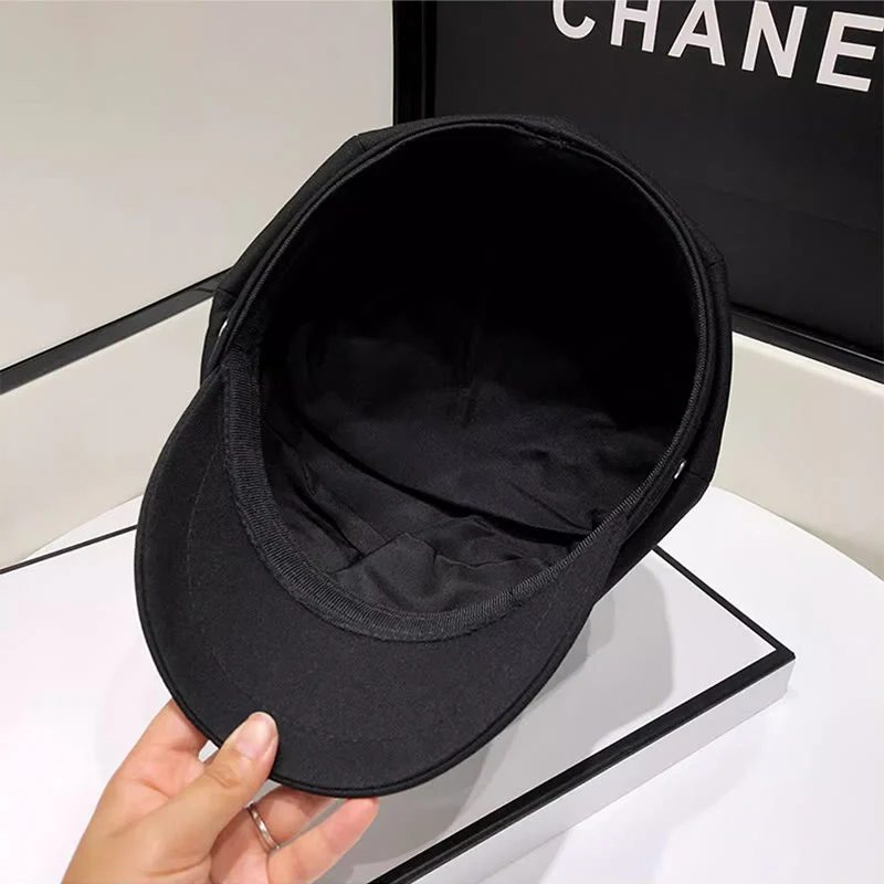 Creative Brim Buckle Women's Winter Beret Hat - Image 4