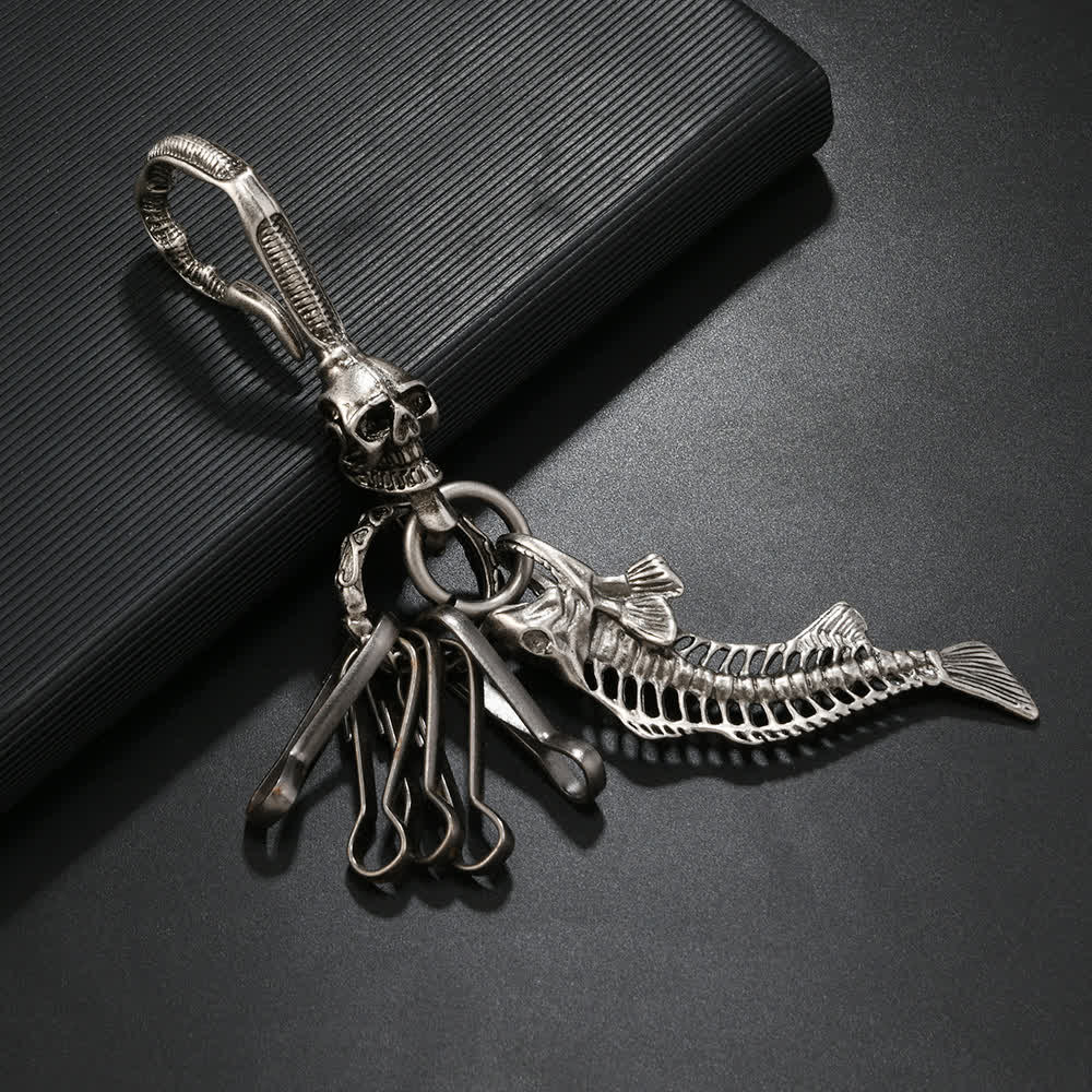 Creative Skull Piranha Bone Pendant Metal Keychain - Image 3