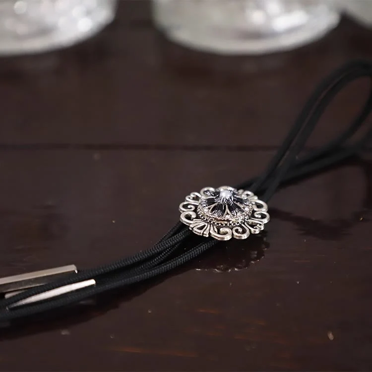 Exquisite Lace Imitation Pearl Round Pendant Bolo Tie - Image 5