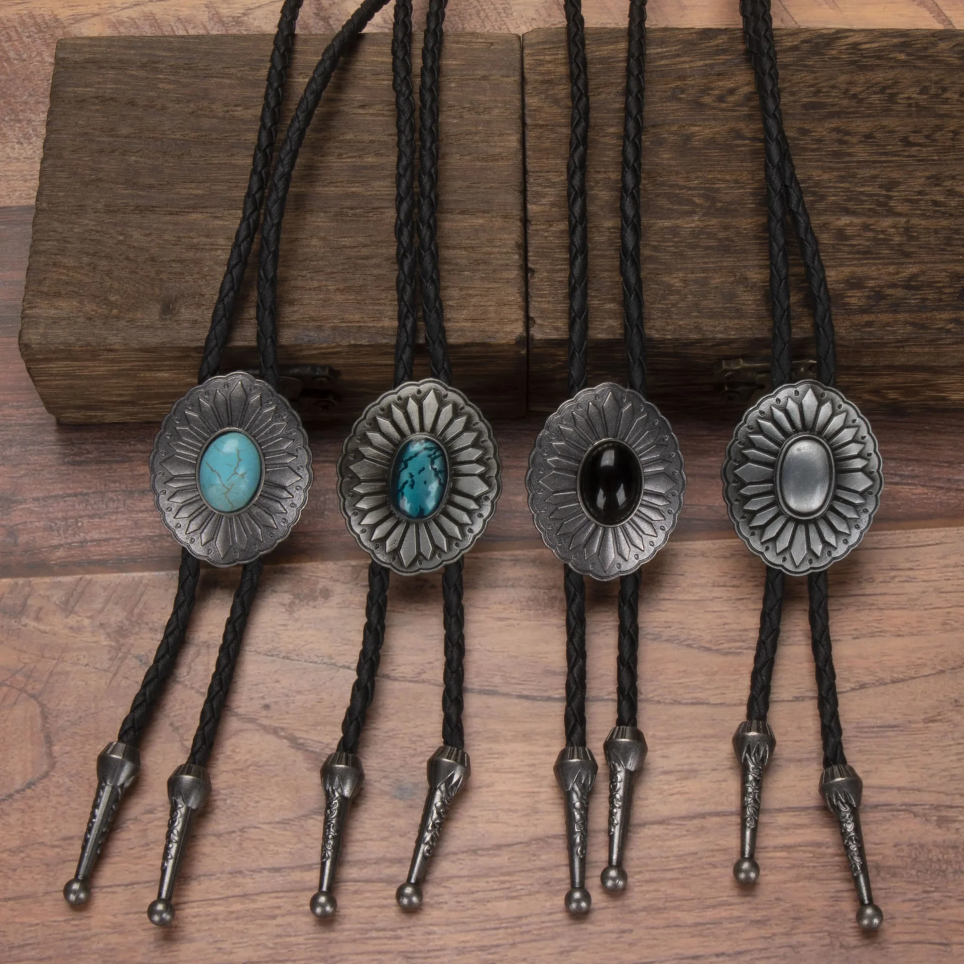 Exquisite Silver Oval Plate Turquoise Pendant Bolo Tie