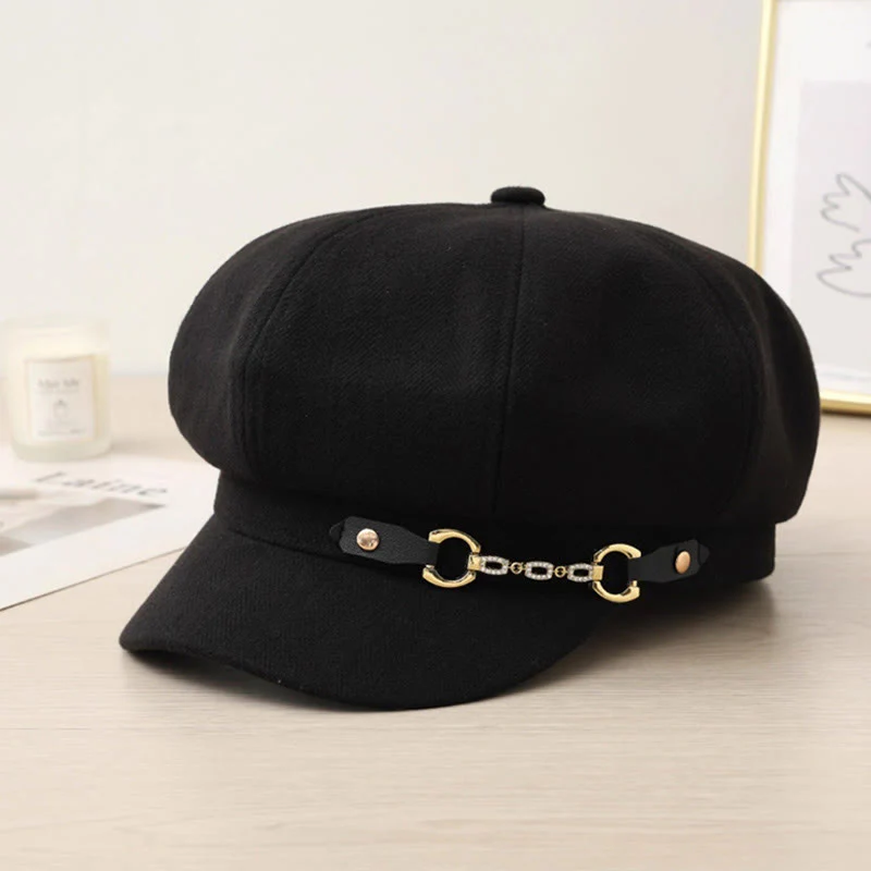 Fashion Winter Women's Beret Hat With Metal Buckle Chain - Image 2
