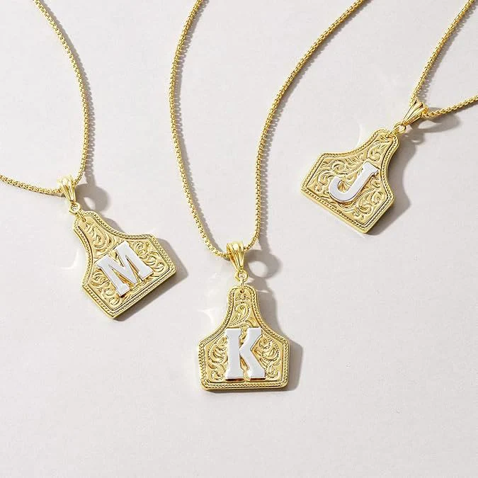 Fashionable Golden Letter Pendant Embossed Necklace - Image 3