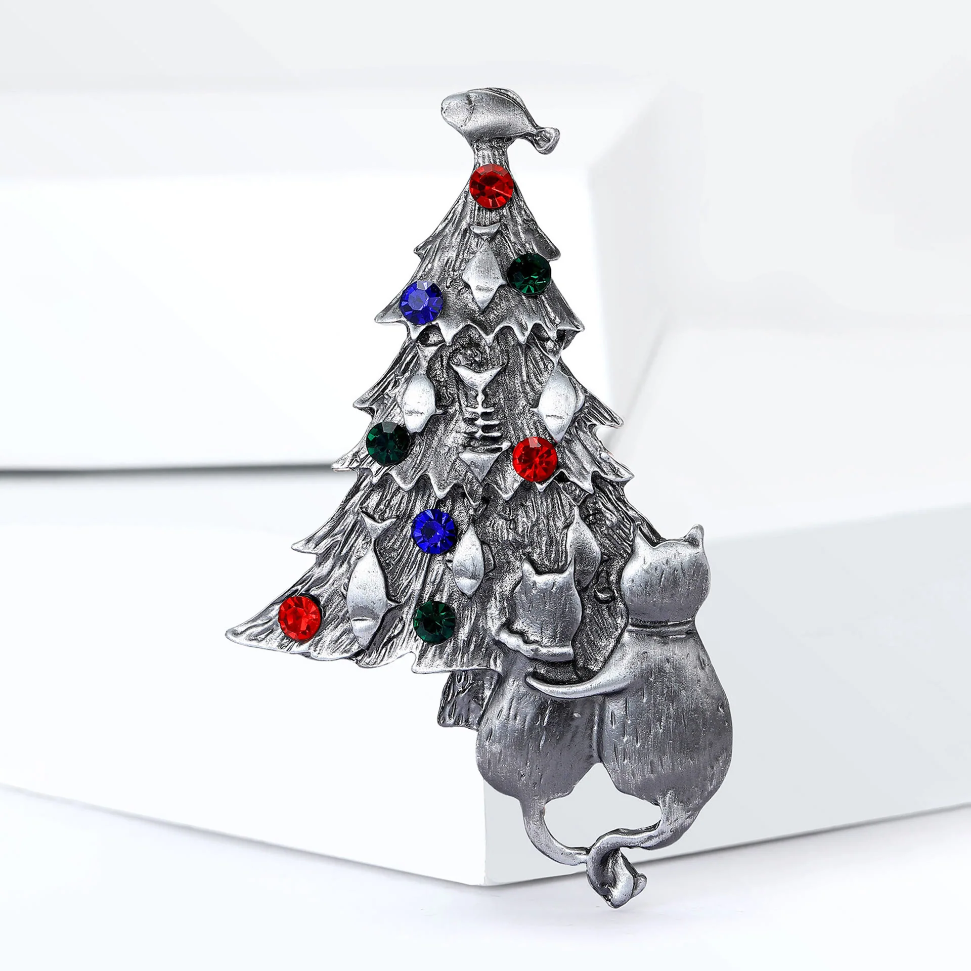 Festive Enamel Christmas Tree with Cat and Fish Dual-Tone Brooch - Image 9