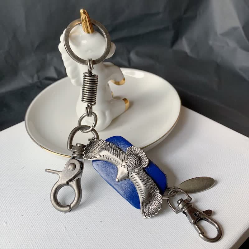 Flying Bold Eagle Metal Pendant Leather Keychain - Image 6