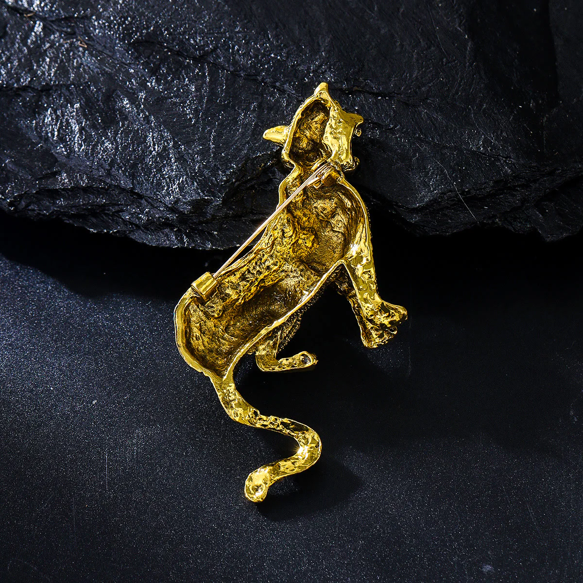 Golden Studded Diamond Blue Square Leopard Brooch - Image 4