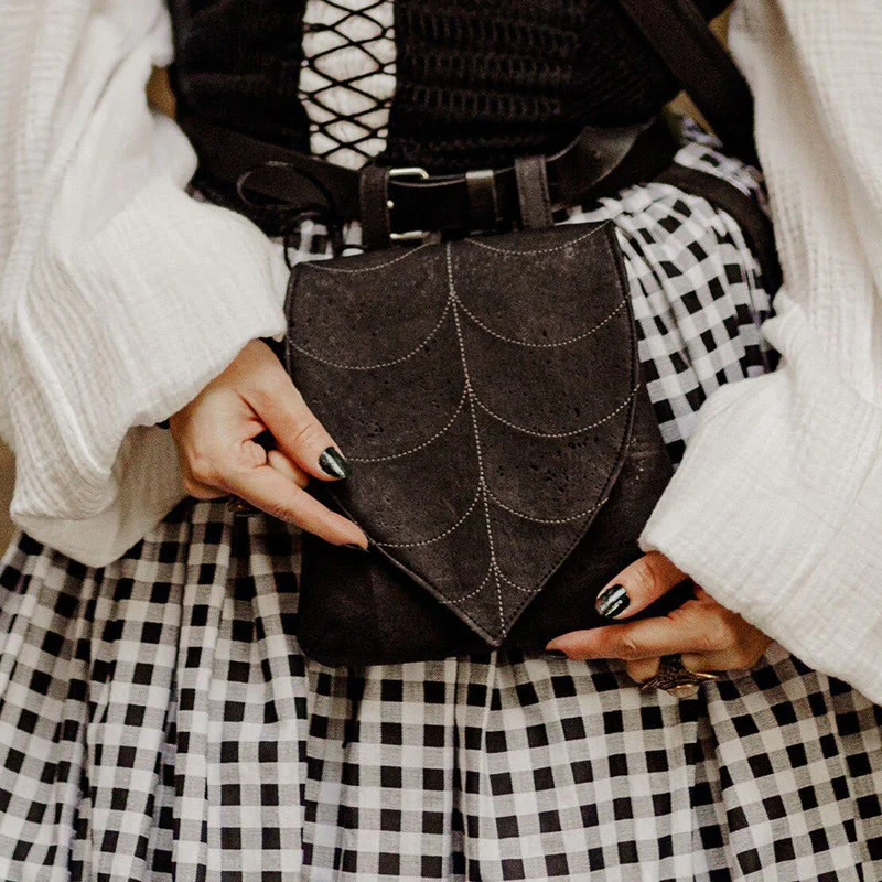 Halloween Retro Leaf Shaped Women's Viking Belt Bag
