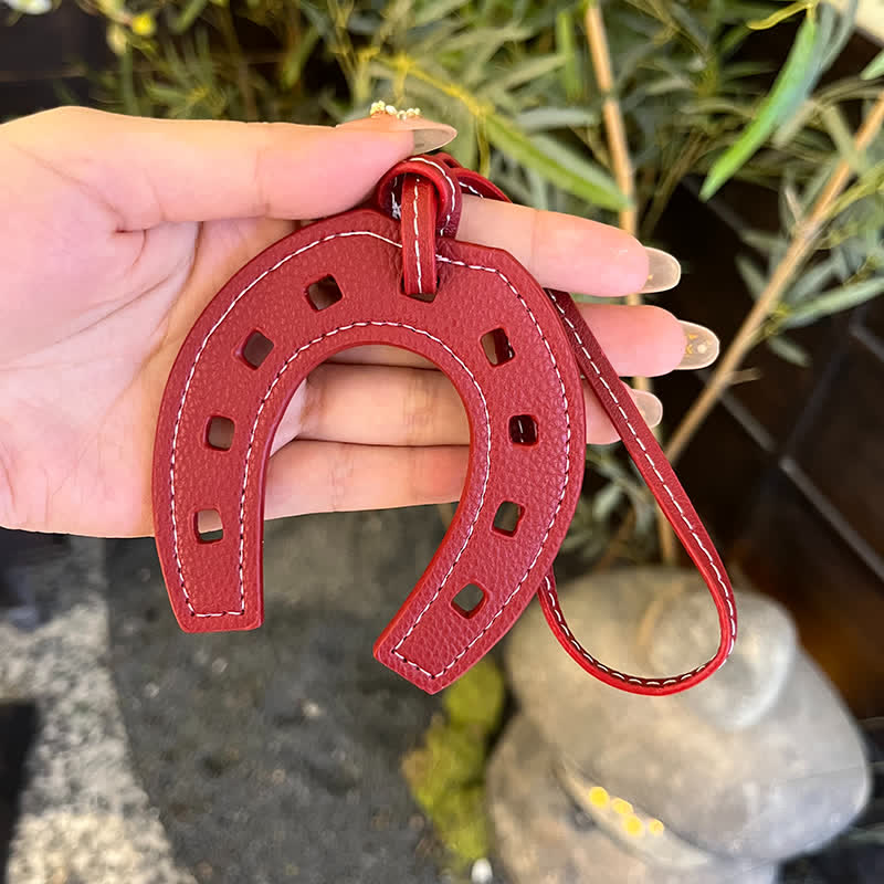 Hangings Simple Horseshoe Pendant Leather Keychain - Image 3