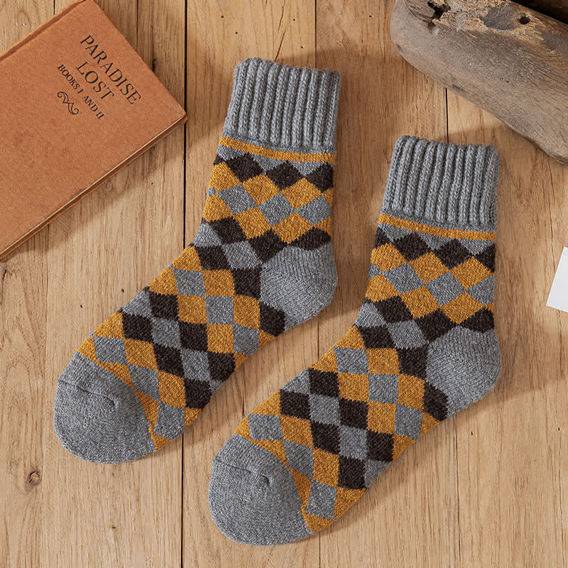Men's Characteristic Plaid Pattern Winter Crew Socks - Image 13