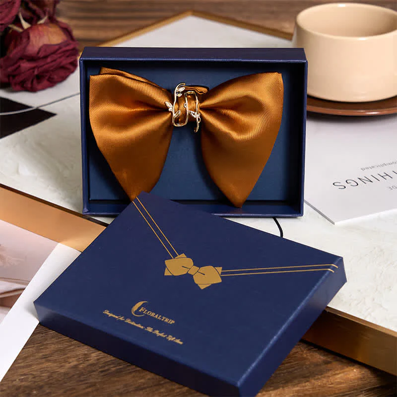 Men's Gold Vine Leaf Oversized Pointed Bow Tie Pocket Square - Image 2