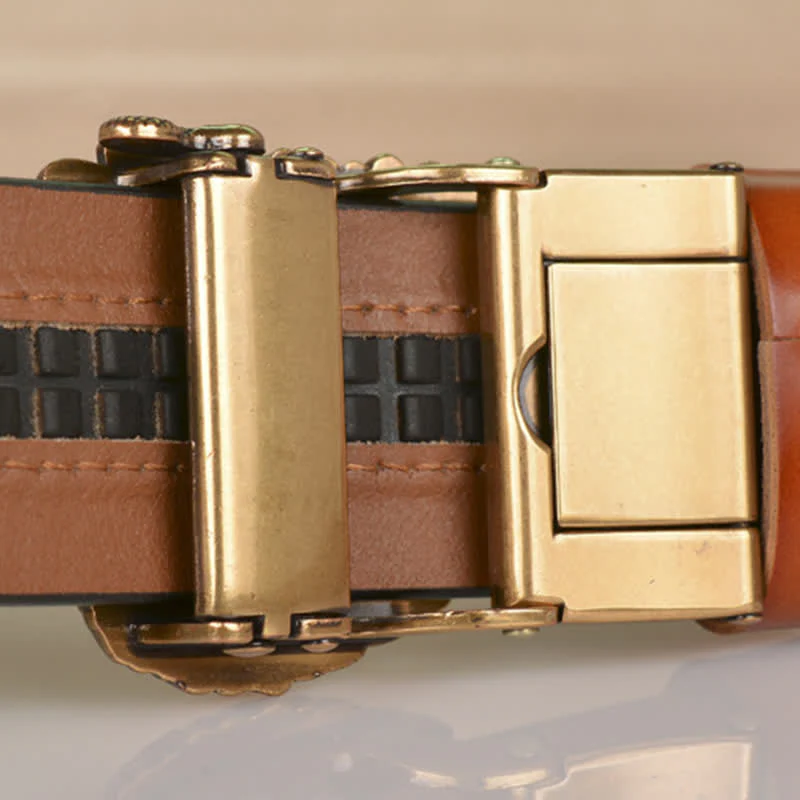 Men's Intricate Eagle Head Automatic Buckle Leather Belt - Image 6