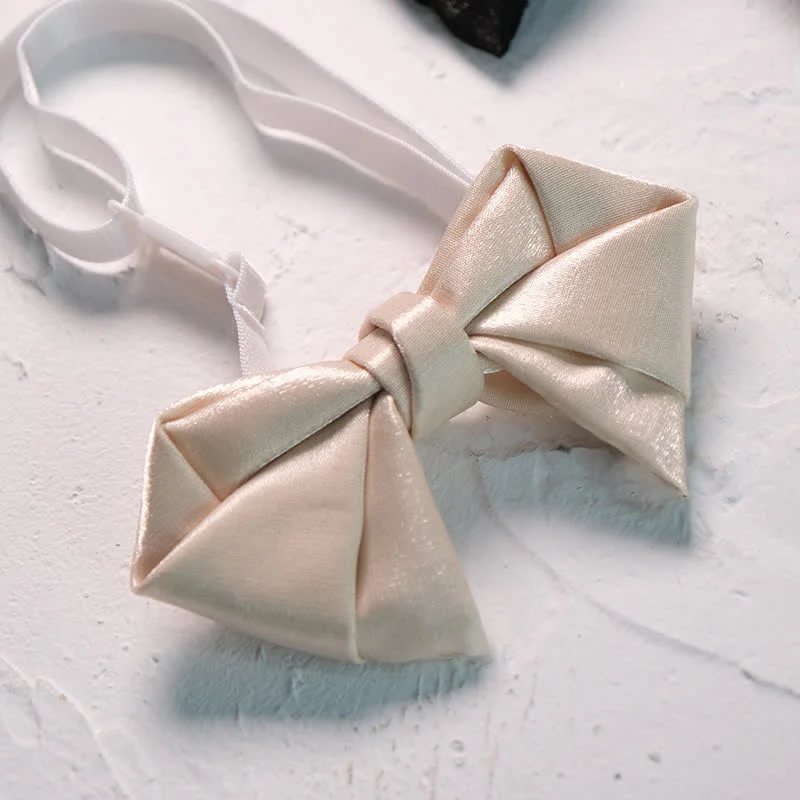 Men's Timeless Folded Diamond Shaped Bow Tie - Image 2