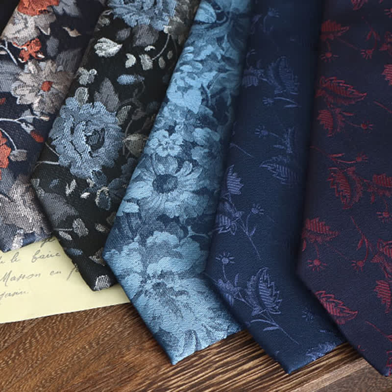 Men's Vintage Art Floral Pattern Necktie - Image 4