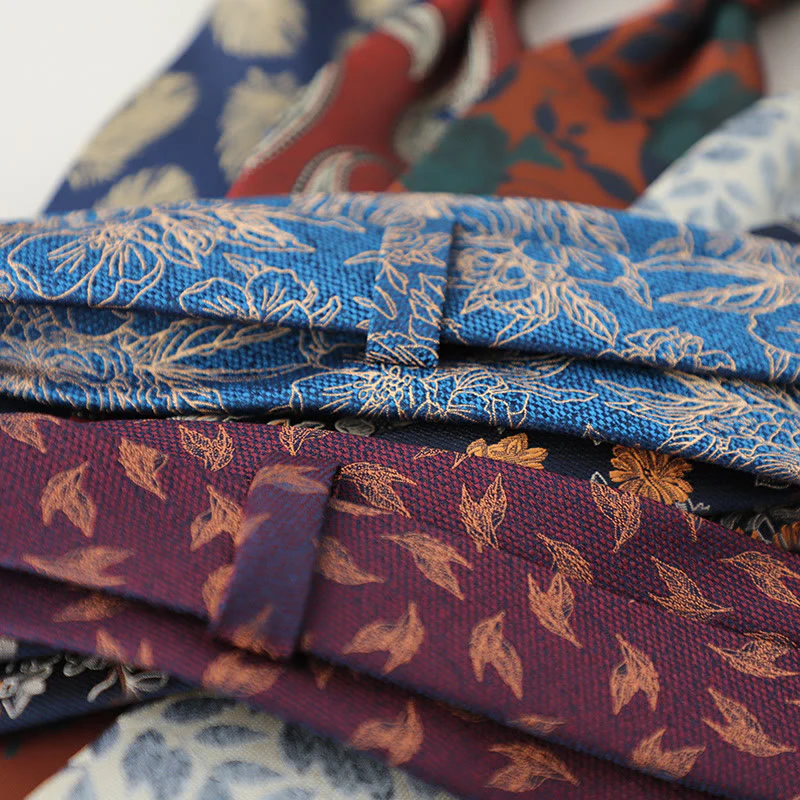 Men's Vintage Jacquard Fluttering Feathers Necktie - Image 3