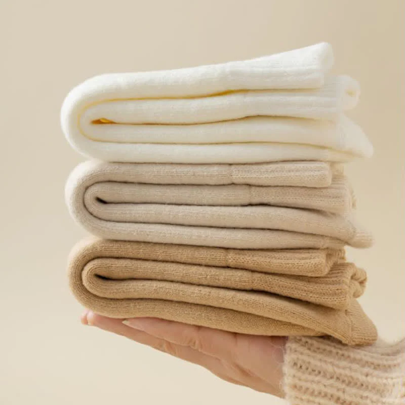 Men's Winter Warm Solid Color Cashmere Crew Socks - Image 12