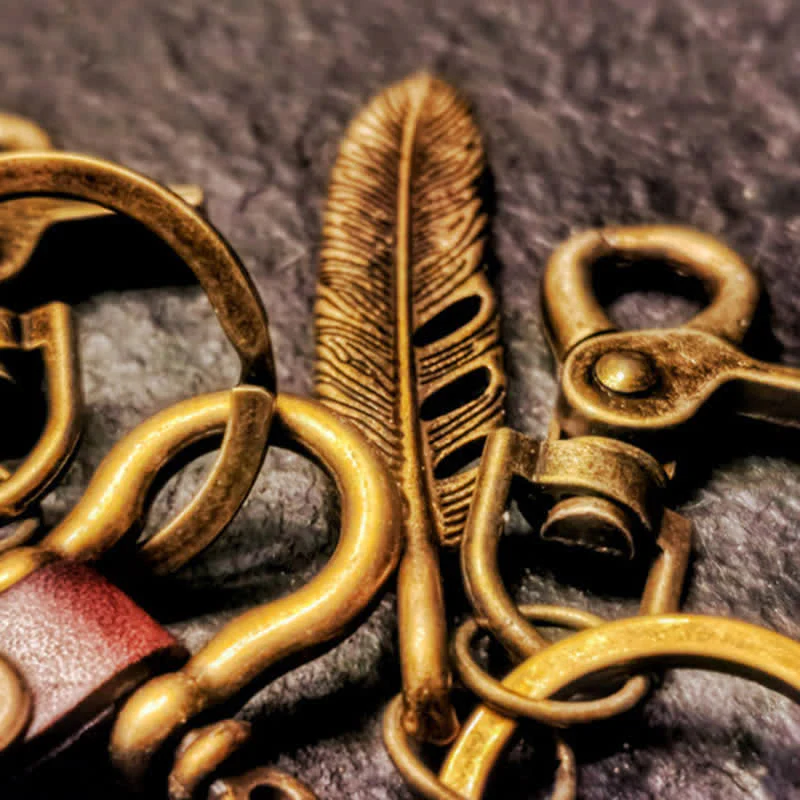 Retro Feather Motorcycle Decor Leather Keychain - Image 5