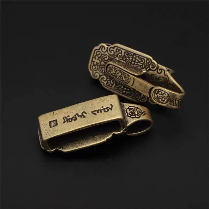 Vintage Pattern Solid Brass Buckle Hook Belt Clip Keychain - Image 2