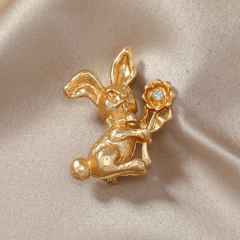Vintage Rabbit With Sunflowers Brooch Shirt Accessories