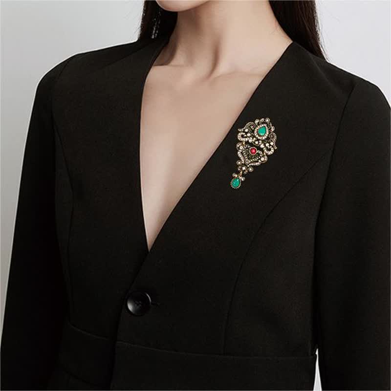 Women's Classical Waterdrop Banquet Brooch - Image 2