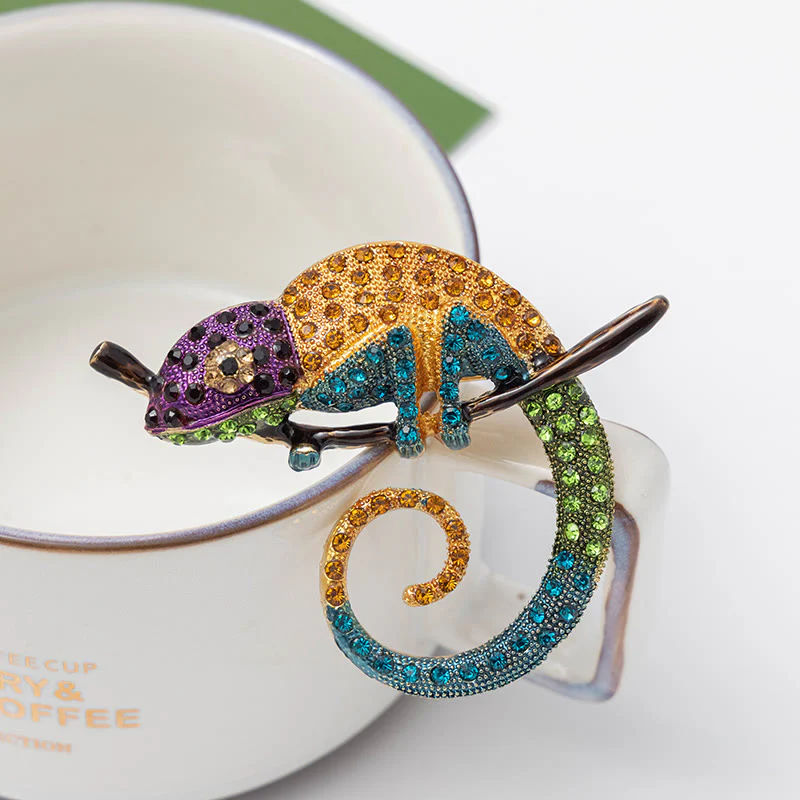 Women's Colorful Chameleon Lizard Brooch - Image 3
