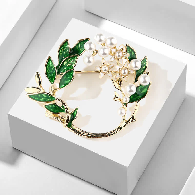 Women's Gardenia Blossom Wreath Brooch - Image 6
