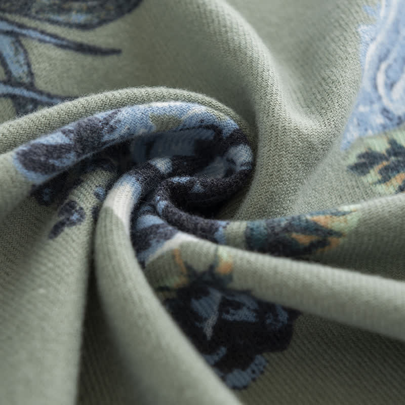Women's Graceful Large Rose Romantic Pattern Scarf - Image 4