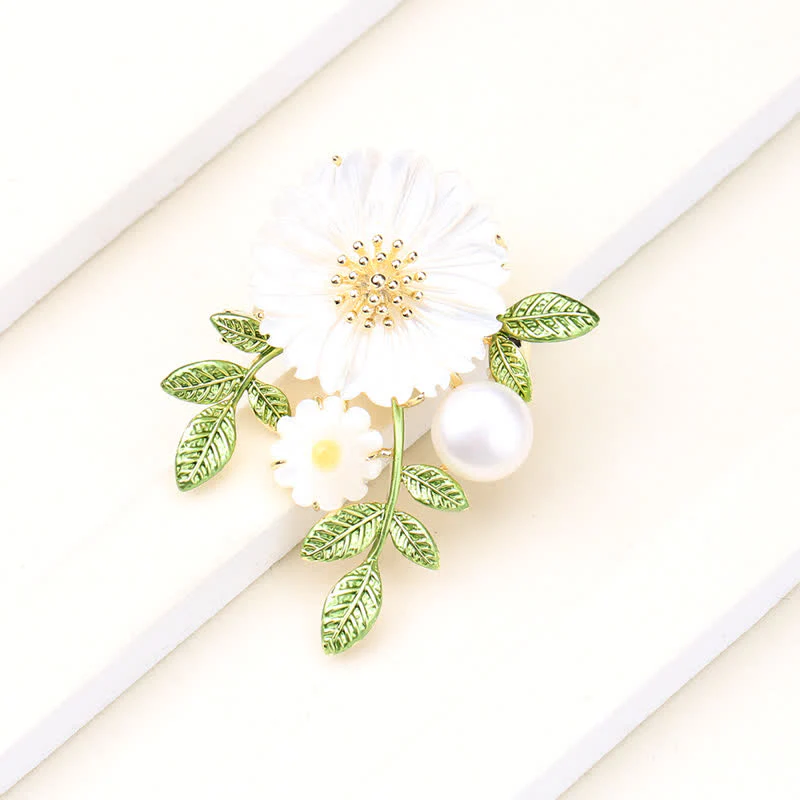 Women's Romantic Daisy Shell Pearl Brooch - Image 5