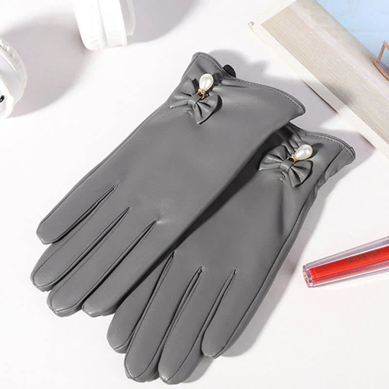 Women's Winter Velvet Pearl Leather Gloves - Image 17