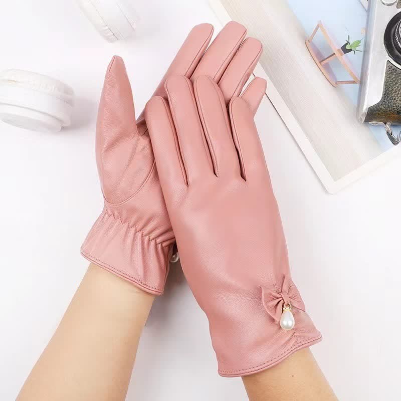 Women's Winter Velvet Pearl Leather Gloves - Image 7