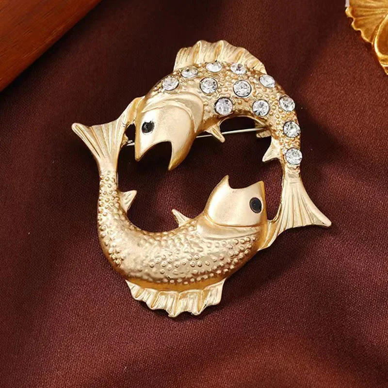 Zodiac Sign Diamond-Embellished Gold Brooch - Image 24